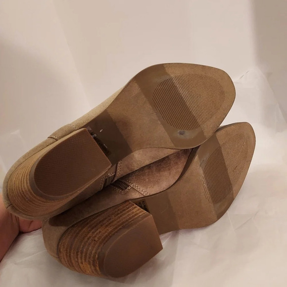 DV by Dolce Vita "Poker" Taupe Brown Western Ankle Booties in Size 9 - Picture 10 of 11